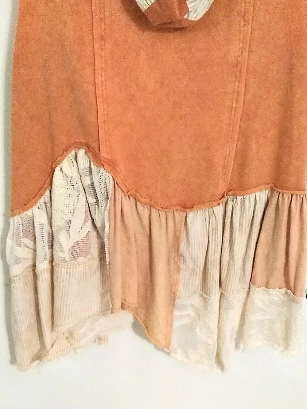 Oli & Hali Hooded Layering Vest in Orange & Cream Size Small - Picture 3 of 8